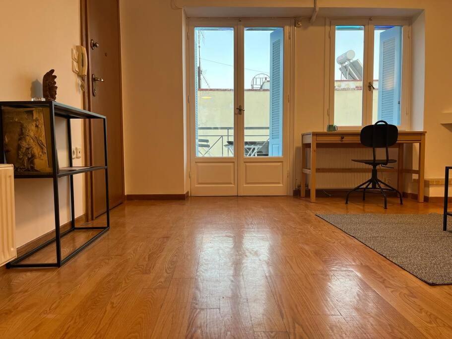 Cute Apartment At The Foot Of Lycabettus Hill Athena Bagian luar foto